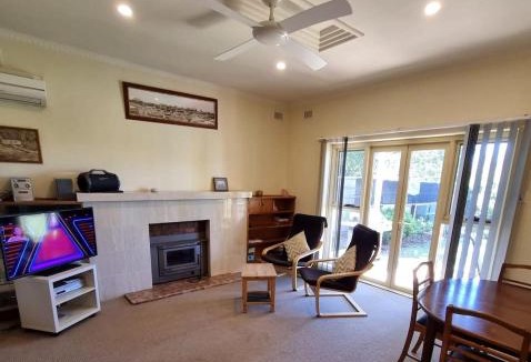 Largs North House | Kybunga by the Beach (part of Harriett's Cottage)