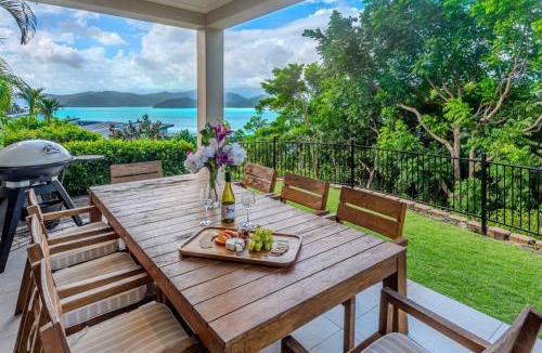 Hamilton Island Villa | La Bella Waters 3 - Oceanview's, Pool, Buggy and Transfers
