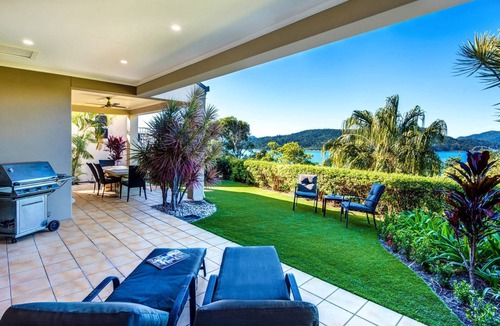 Hamilton Island Villa | La Bella Waters 5 Hamilton Island - oceanviews, buggy and transfers