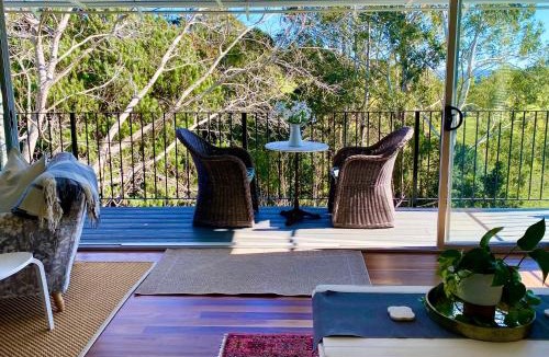 Balmoral Ridge Villa | "La Petite Grange" Maleny