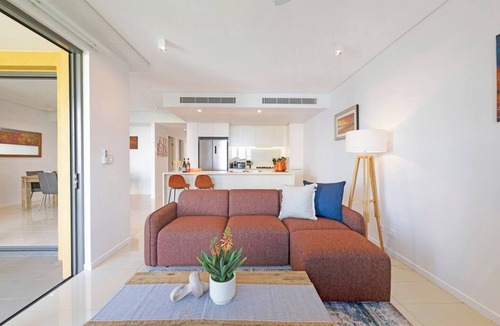 Darwin City Centre Apartment | Lagoon Edge Waterfront Living with Pool near CBD