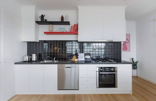 Brunswick Apartment | Laidback Lygon A Two Storey Inner City Oasis