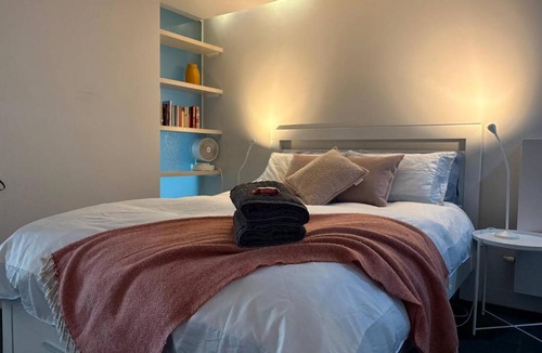 City West Apartment | Lake Burley Griffin & ANU City StayFree Parking