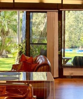 Budgewoi House | Lake front, mid-century house with sauna 3