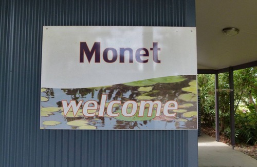 Emerald Beach Cottage | Lake Russell Lakeside Retreat - Monet Cottage