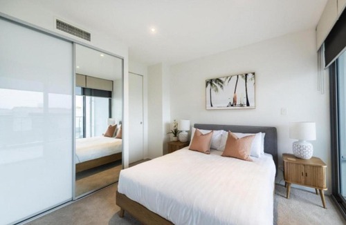 Kingston Apartment | Lakefront 116 Kingston ACT