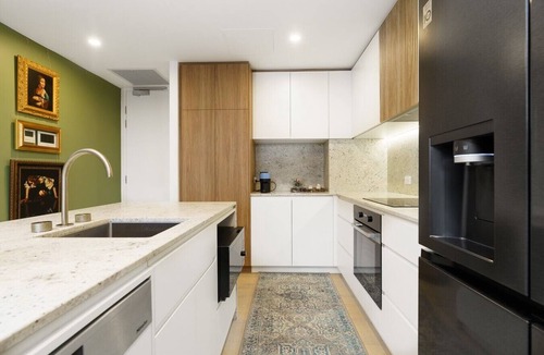 Canberra Apartment | Lakefront Modern Luxury - Paris Meets Canberra