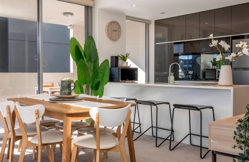 Kingston Apartment | Lakefront Retreat with Stunning Views