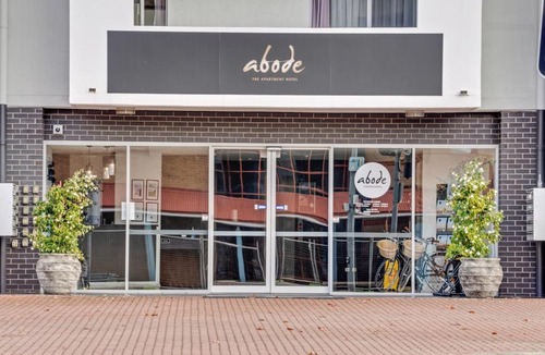 Greenway Apartment | Lakeside 1-Bed with AC, Parking & Balcony