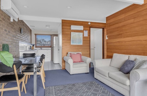 Merimbula Apartment | Lakeside Apartments 8