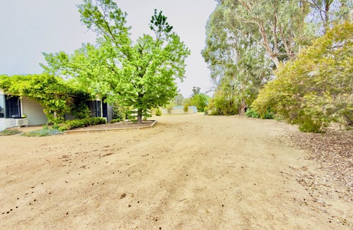 Mulwala House | Lakeside Haven – Park the Boat, Relax & Unwind