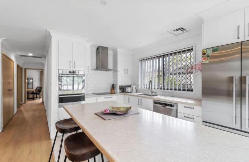 Karraganbah House | Lakeside Lodge