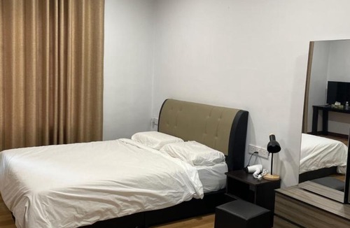 Temerloh House | Lakeview Resort