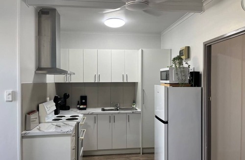 Slade Point Apartment | Lambert's Beach Awaits with Wifi
