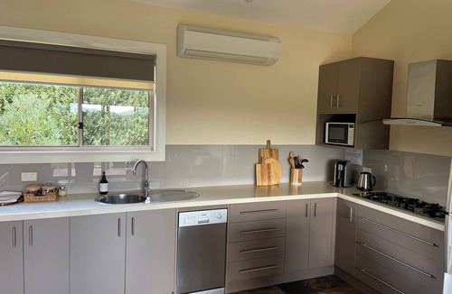 Yarra Junction Cottage | Langbrook Estate Cottages