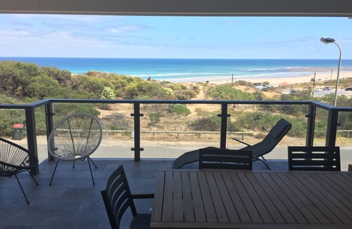 Aldinga Beach House | Large Beach House with MESMERISING sea views regular stunning sunsets