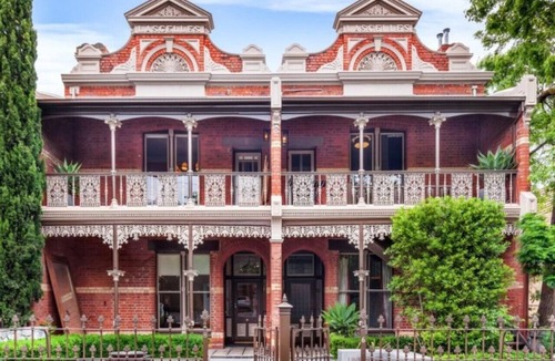 Ballarat House | Lascelles: Modern Comfort in the Heart of Ballarat