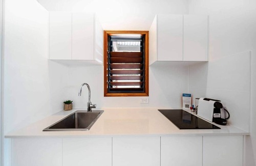 South Mission Apartment | Latitude 17 - Suite 3