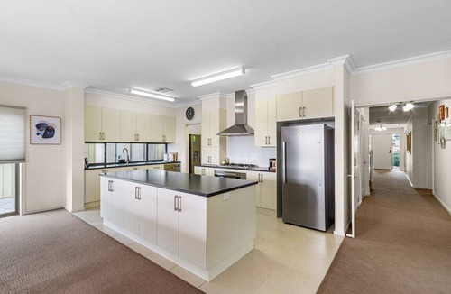 Wallaroo House | Latitude 39 - Luxury Home on the Wallaroo Marina