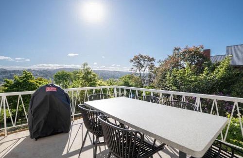 Launceston CBD House | Launceston Cottage Charming 3 bedroom home