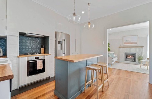 Kyneton House | Lauriston Charmer
