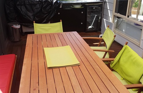 Goolwa House | Lavender Cottage - conveniently located - walking distance to township