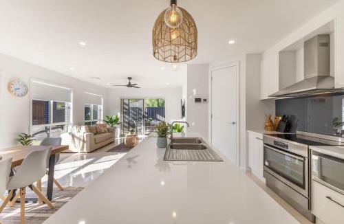 Myrtleford House | Lavender & Olive