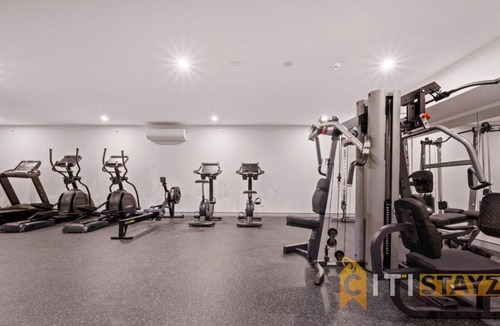 Lyneham Apartment | Lavish in Lyneham - 2BD 1Bth Apt