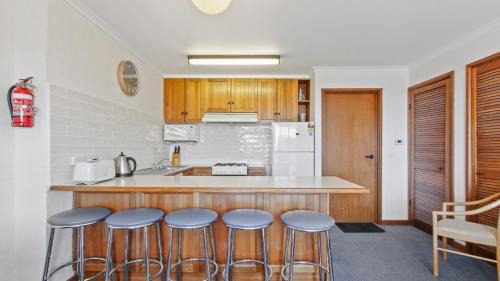Hotham Heights Apartment | Lawlers 23