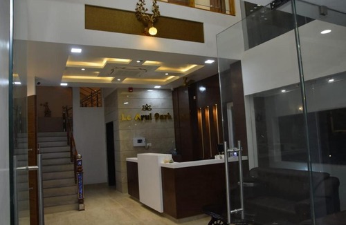 Karaikal Hotel | Le Arul Park