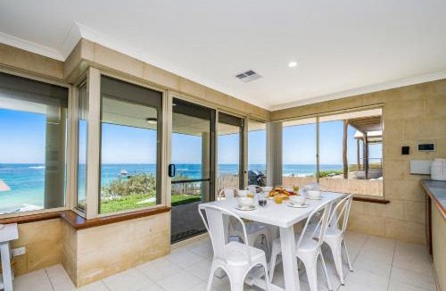 Ledge Point House | Ledge on the Beach - Nestled right by the waters edge