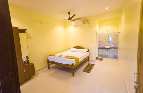 Hireguthi Hotel | Leela Sea Scape