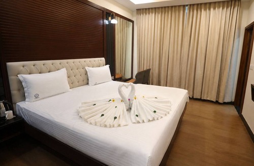 RR Nagar Hotel | Legacy Square