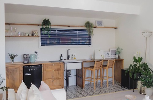 Beechworth Apartment | Lemon Tree Studio - A light filled, luxurious hideaway made for slow mornings & cosy nights