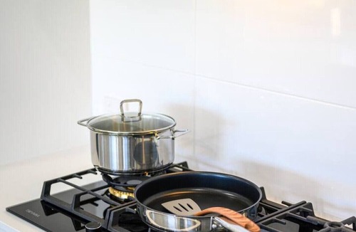 Leppington House | Leppington 5Br house near Woolworths/Tran station