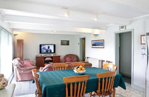 Falls Creek Apartment | Les Chalets 18