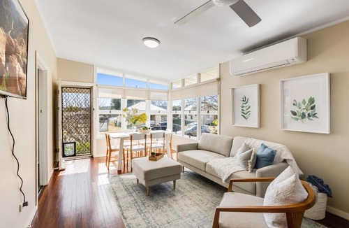 East Toowoomba House | Light & Bright! 3 Bedroom Cottage, East Toowoomba!