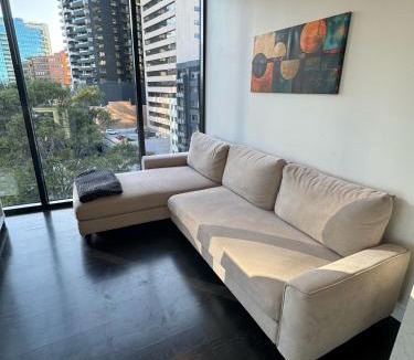 South Melbourne Apartment | Light-Filled Apartment with City Views, Office & Parking
