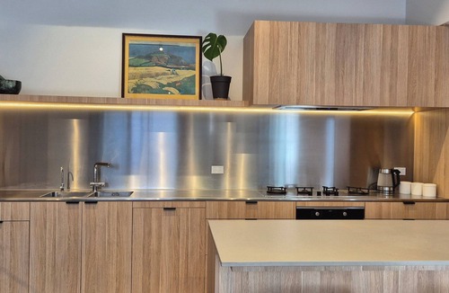 North Melbourne House | Light filled inner city warehouse stay
