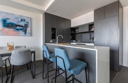 Hawthorn Apartment | Light-Filled, Stylish Living in Diverse Hawthorn