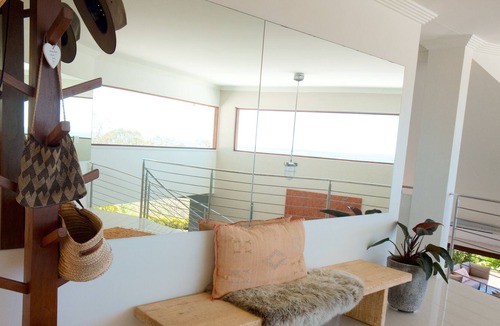 Doonan House | Light House^ Noosa panorama private villa^ Family & pet friendly: )