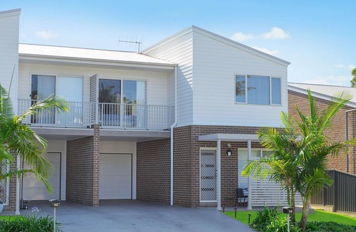 Port Macquarie House | LIGHTHOUSE BEACH ESCAPE !