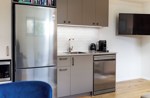 Margaret River Apartment | Lilly Pilly Cottage Margaret River. Quiet and close to town.