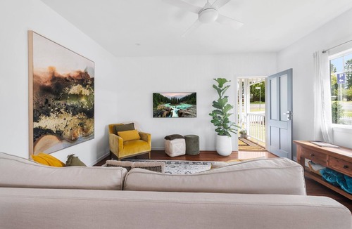 Kenilworth House | Lilly Pilly Cottage - Luxurious Getaway in Heart of Kenilworth