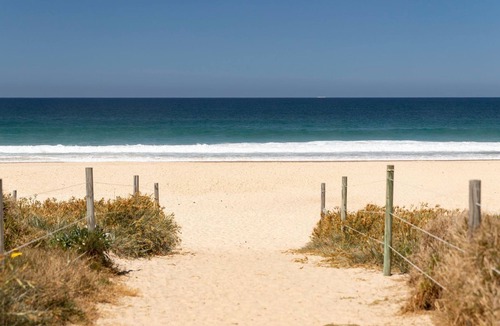 Elizabeth Beach House | Lilys - Pacific Palms Holidays