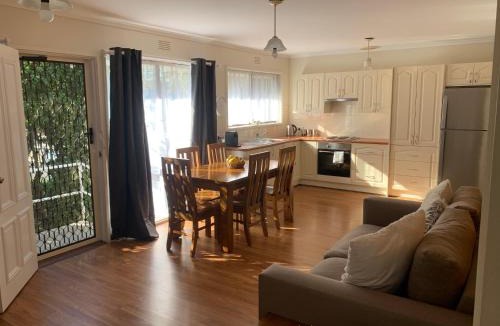 Cowes House | Lilys Place