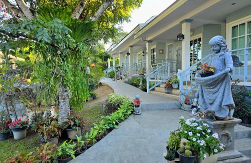 Chanthaburi Bed & Breakfast | Little Cottage