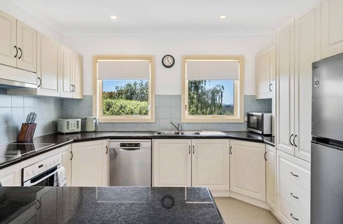 North Hobart House | "Lizzy's Hideaway" – Close to City, Sleeps 6.