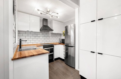 Hepburn Springs Cottage | Locarno Cottage at Hepburn Mineral Springs Reserve