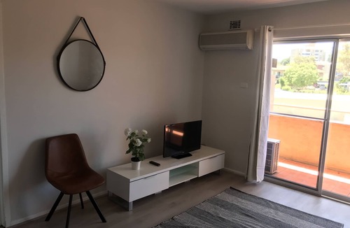 Mosman Park Apartment | LOCATION LOCATION.. Everything on your door step!
